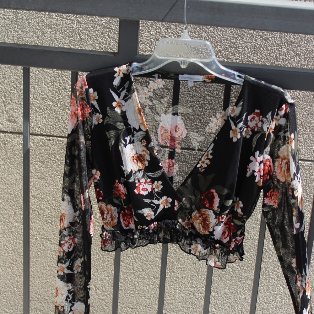 Floral Crop Top Long Sleeve